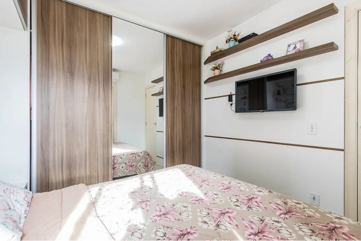 JITAT 2080 Apto 612511066-3 - REMAX Moderna Exclusividades