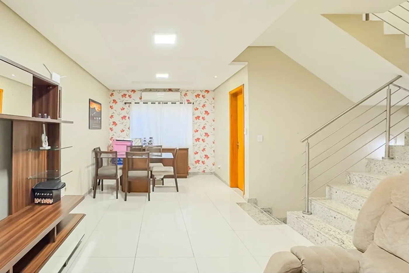 VIT 25 Casa 610441002-4 - REMAX Diamond Orla Exclusividades