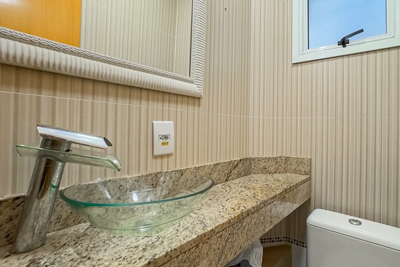 VIT 25 Casa 610441002-4 - REMAX Diamond Orla Exclusividades