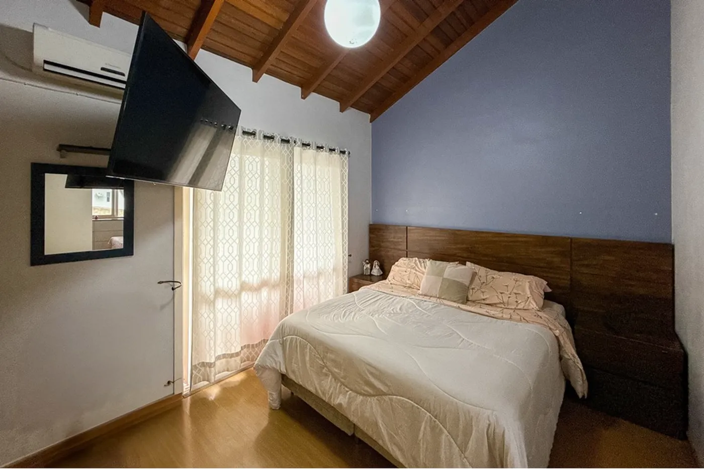 NCDPA 1569 612651033-73 - REMAX Pillares Exclusividades
