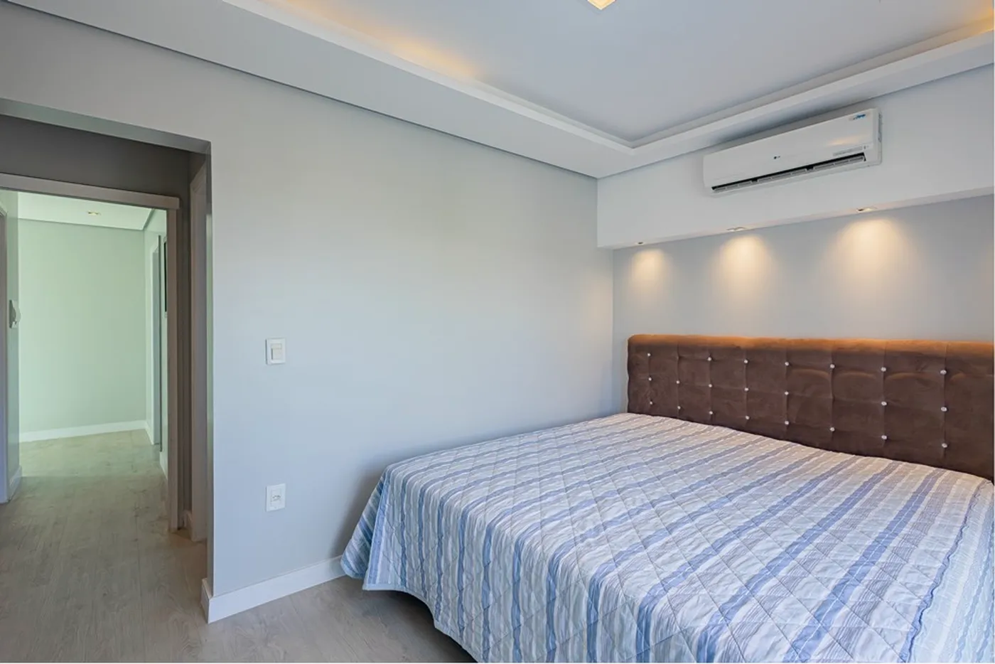 VIPVDC 330 612521047-22 - REMAX Place Exclusividades