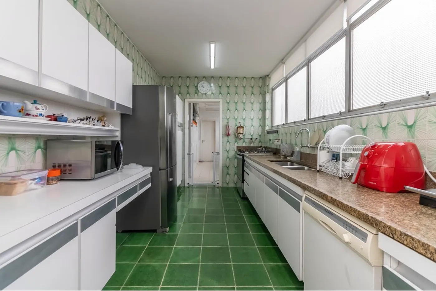 HBDI 788 Apto 601081048-29 - REMAX Lepex Exclusividades