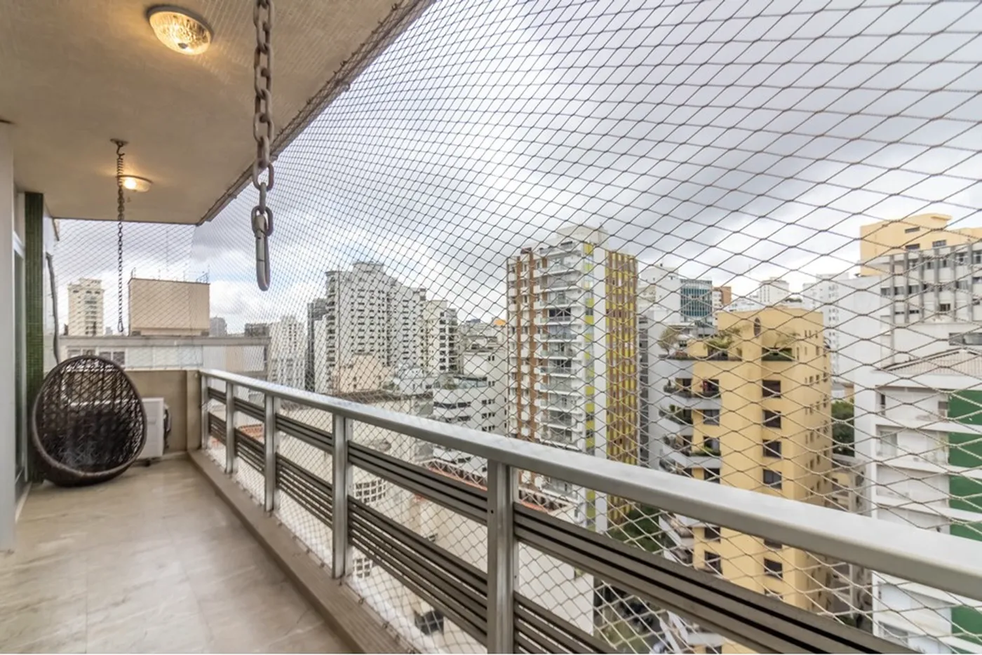 HBDI 788 Apto 601081048-29 - REMAX Lepex Exclusividades