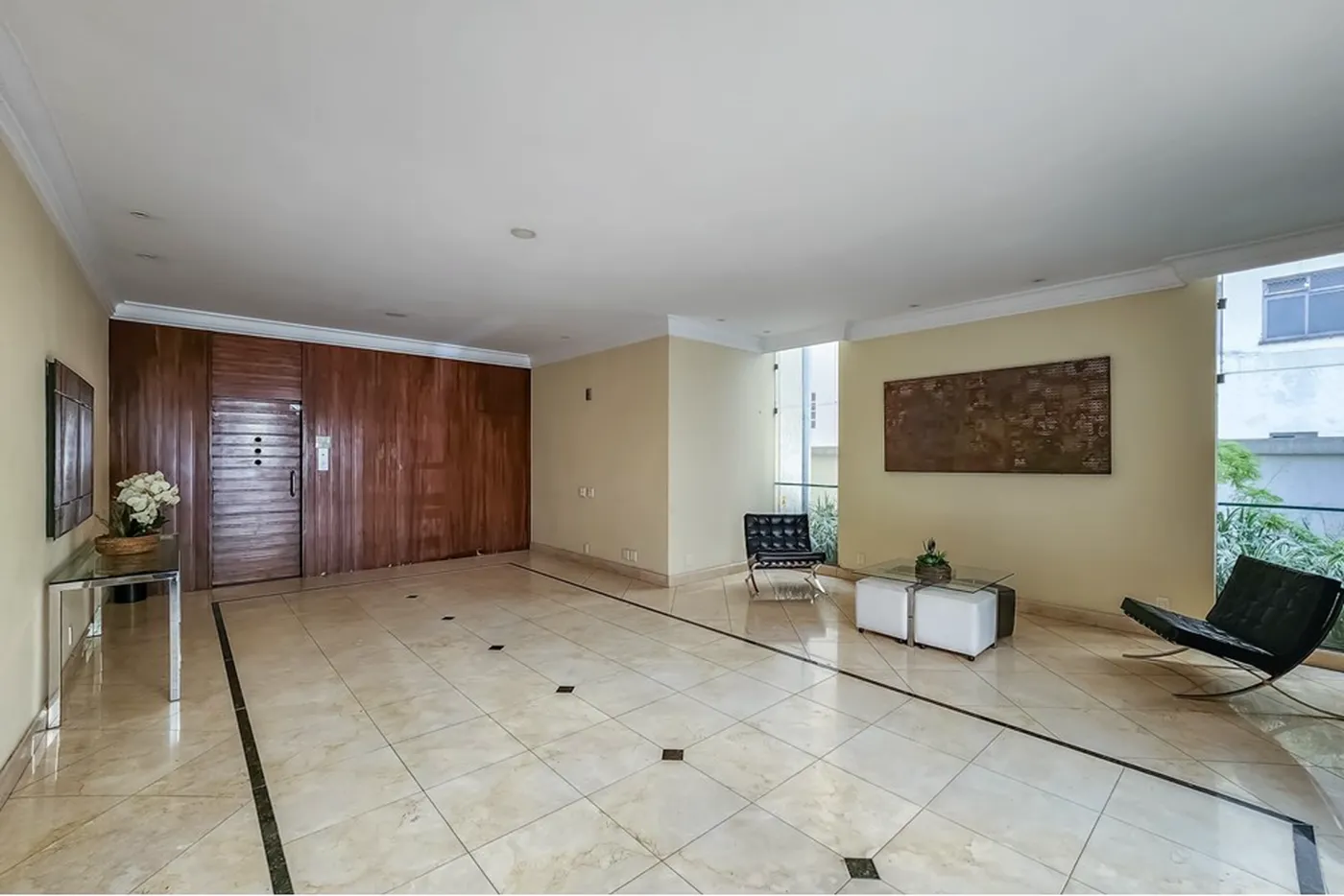 HBDI 788 Apto 601081048-29 - REMAX Lepex Exclusividades