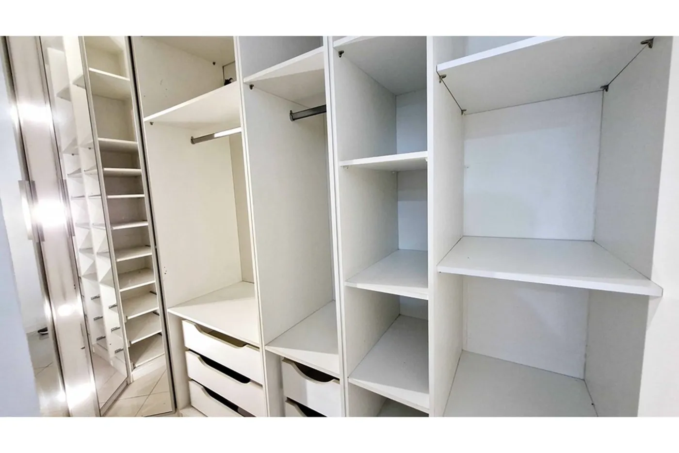 PC 326 Apto 601361061-6 - REMAX Trio Exclusividades