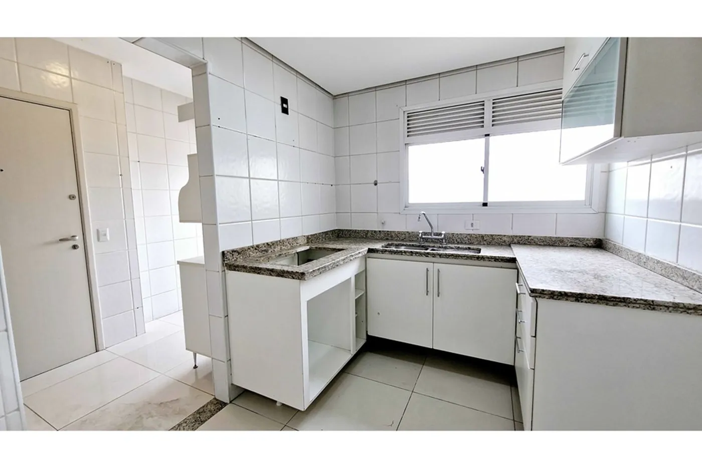 PC 326 Apto 601361061-6 - REMAX Trio Exclusividades
