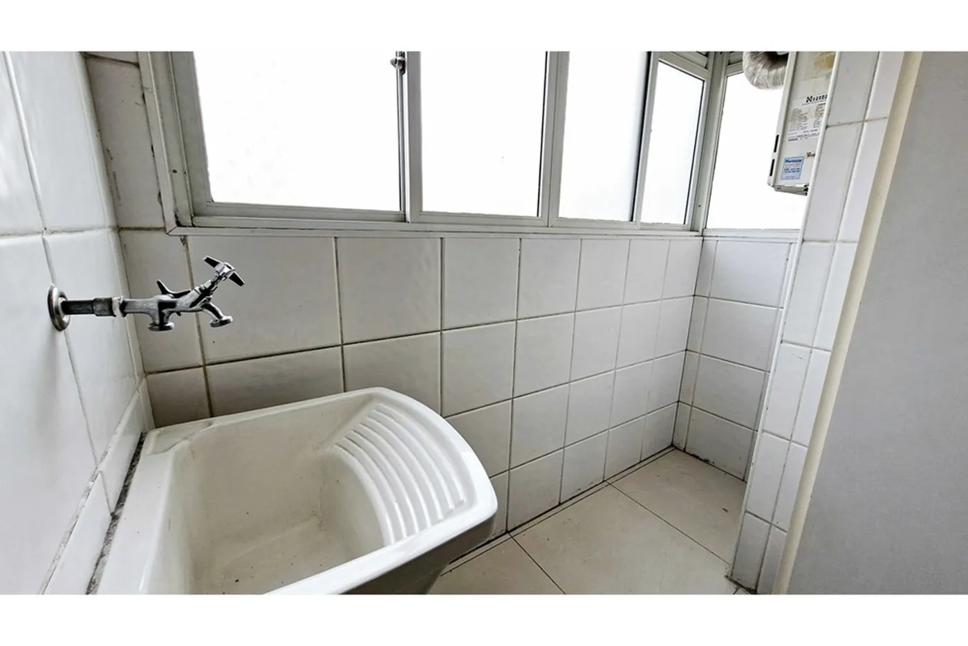PC 326 Apto 601361061-6 - REMAX Trio Exclusividades