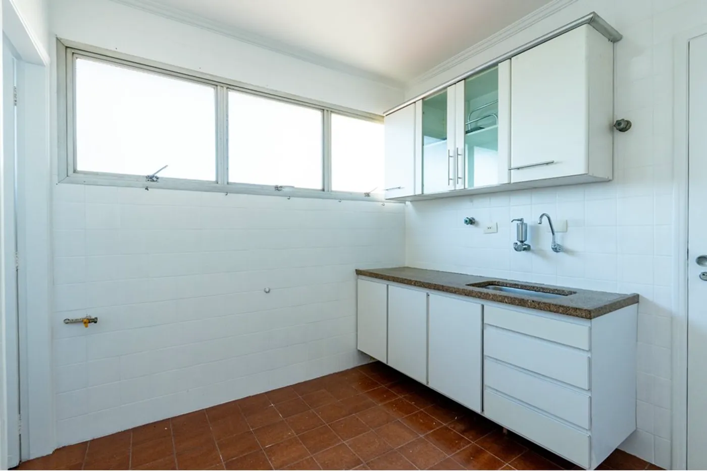 VMT 215 Apto 601241063-3 - REMAX Ville Exclusividades