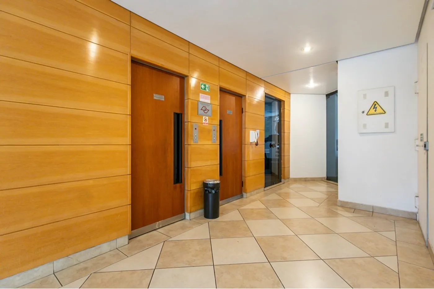 VMH 662 Apto 601371033-2 - REMAX Boutique Exclusividades