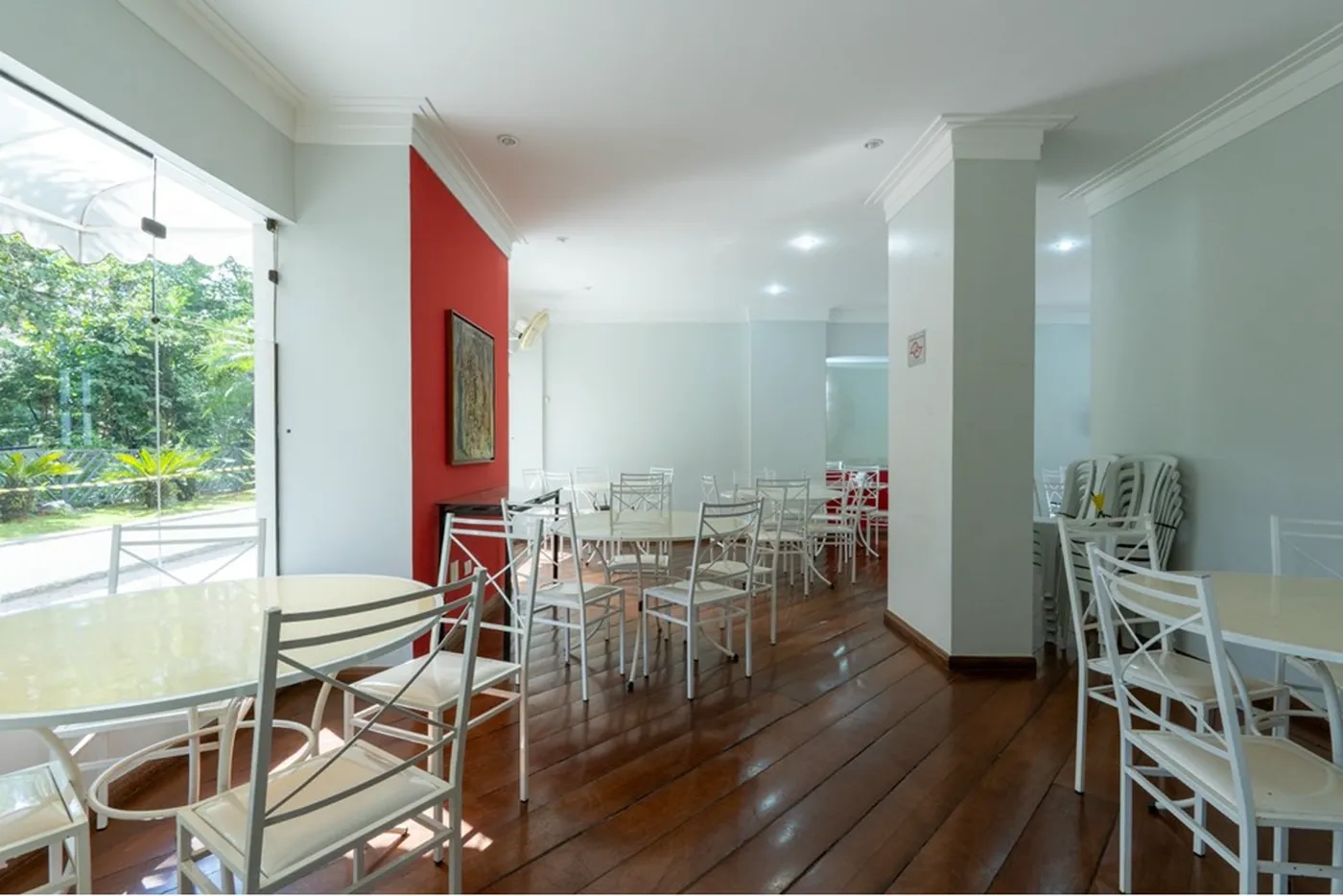 VAA 363 Apto 601131051-33 - REMAX Ares Exclusividades