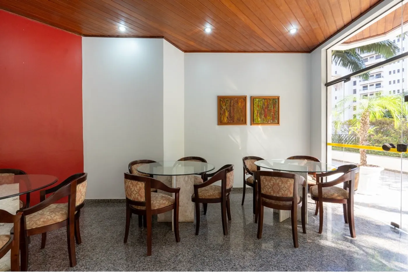 VAA 363 Apto 601131051-33 - REMAX Ares Exclusividades