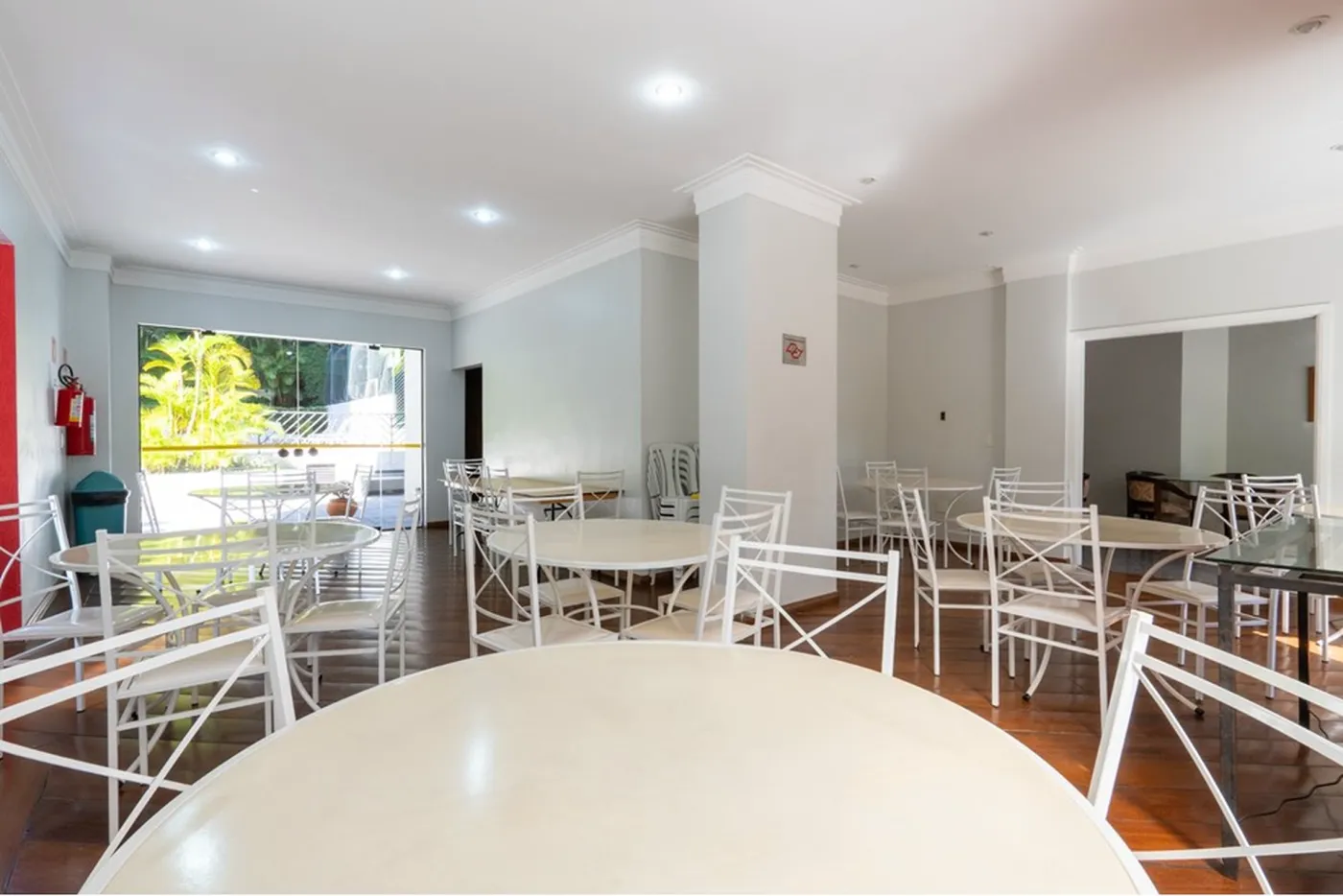VAA 363 Apto 601131051-33 - REMAX Ares Exclusividades
