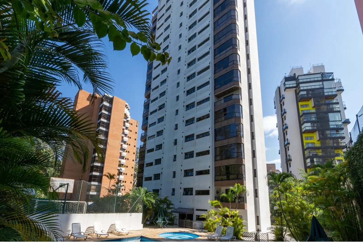 VAA 363 Apto 601131051-33 - REMAX Ares Exclusividades