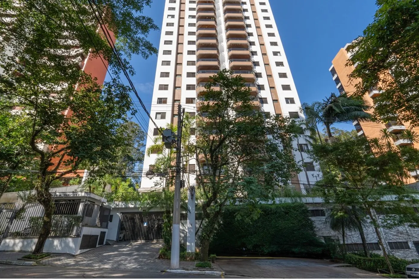 VAA 363 Apto 601131051-33 - REMAX Ares Exclusividades