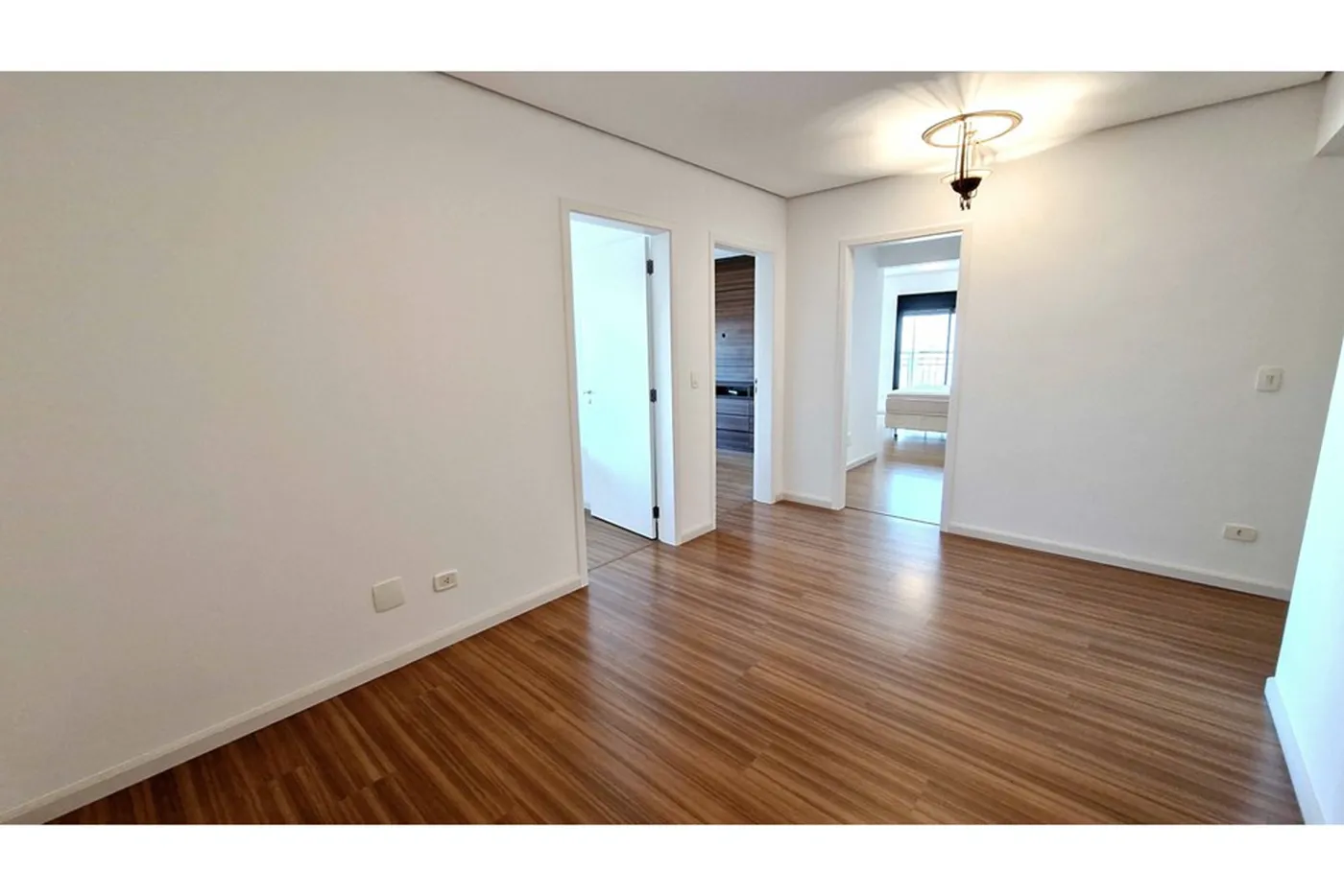 JMWL 1576 Apto 601361053-29 - REMAX Trio Exclusividades