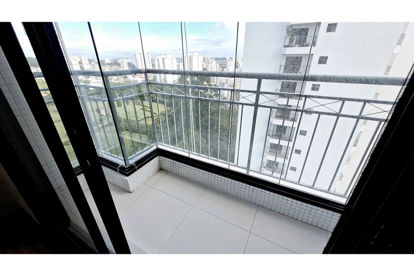 JMWL 1576 Apto 601361053-29 - REMAX Trio Exclusividades
