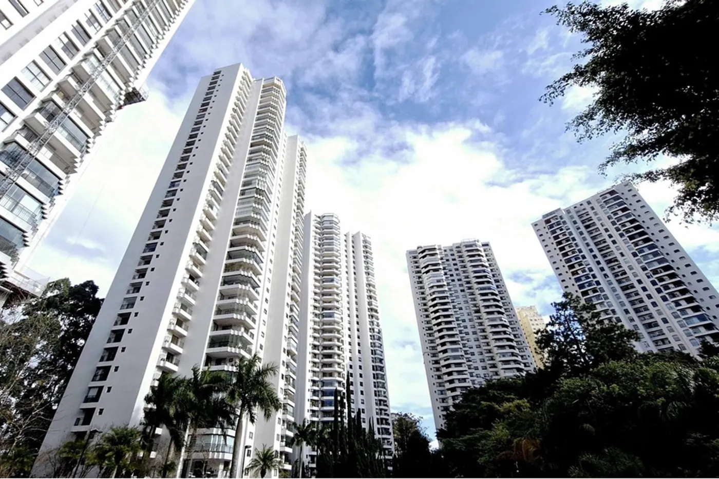 JMWL 1576 Apto 601361053-29 - REMAX Trio Exclusividades