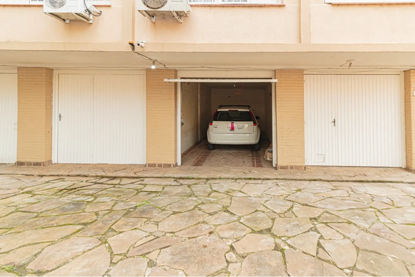 PDBGSO 67 Apto 610221042-50 - REMAX Donno Exclusividades