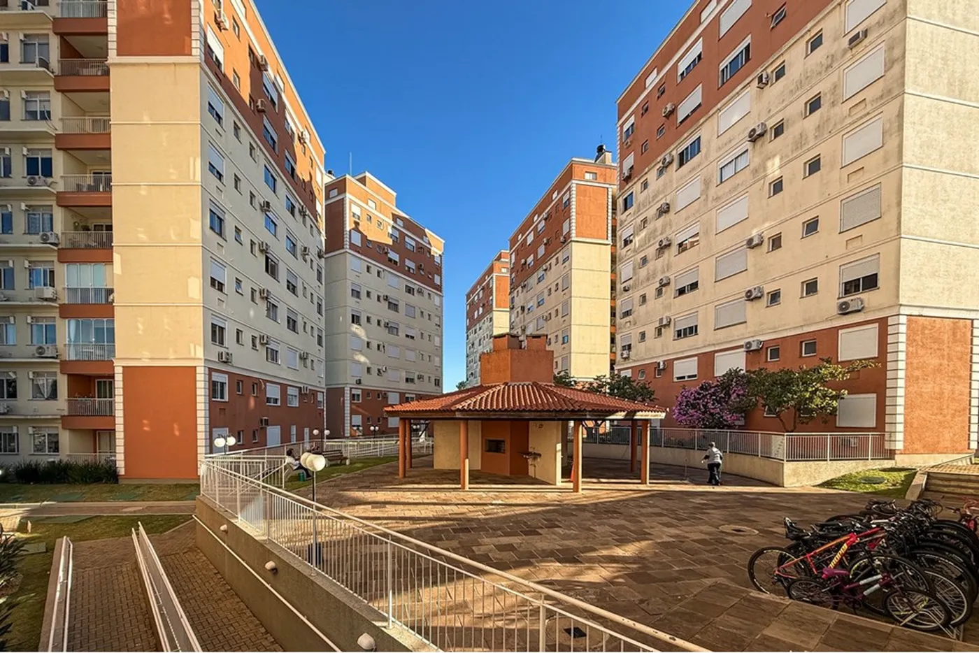 CPC 1684 Apto 612651059-2 - REMAX Pillares Exclusividades