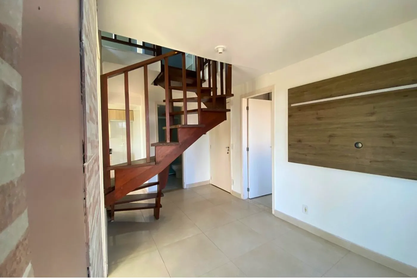 IA 2999 Apto 610241038-6 - REMAX 520 Exclusividades