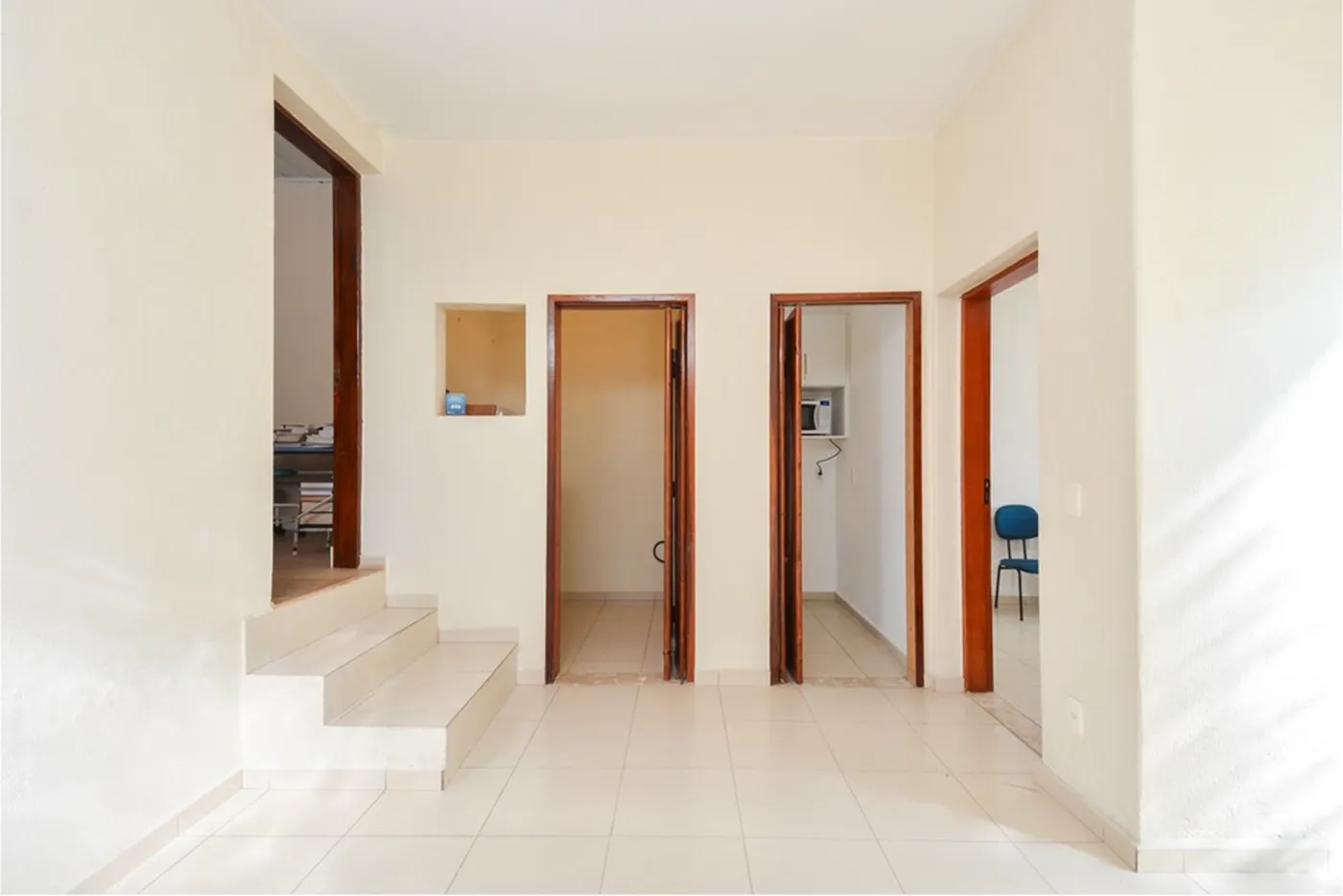CTS 905 Prédio 601131017-45 - REMAX Ares Exclusividades