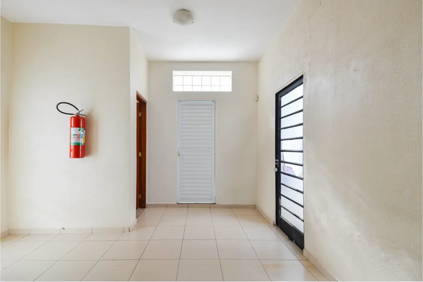 CTS 905 Prédio 601131017-45 - REMAX Ares Exclusividades