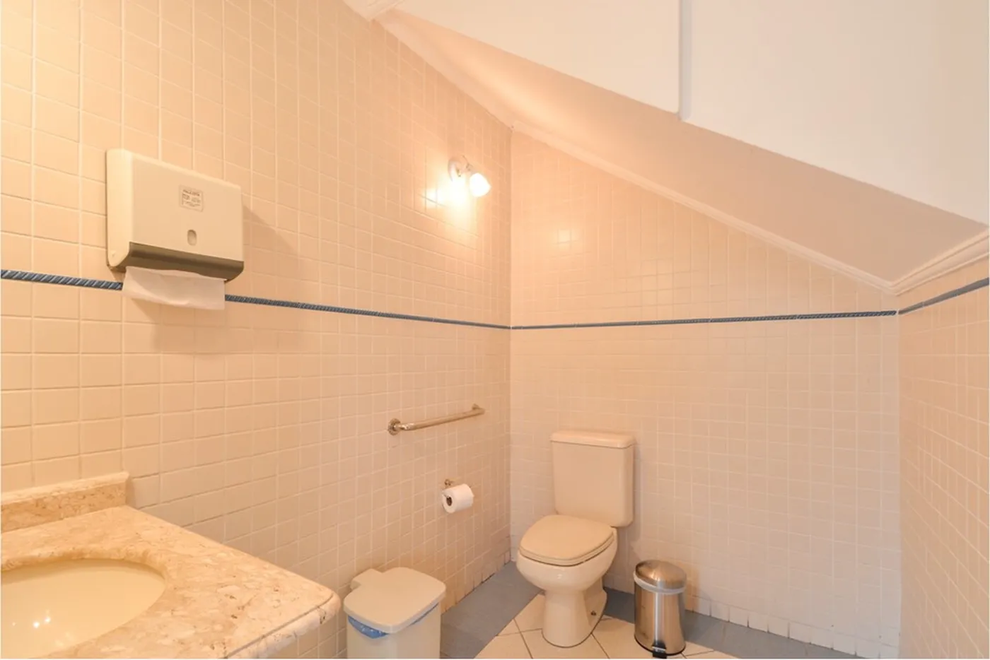 CTS 905 Prédio 601131017-45 - REMAX Ares Exclusividades