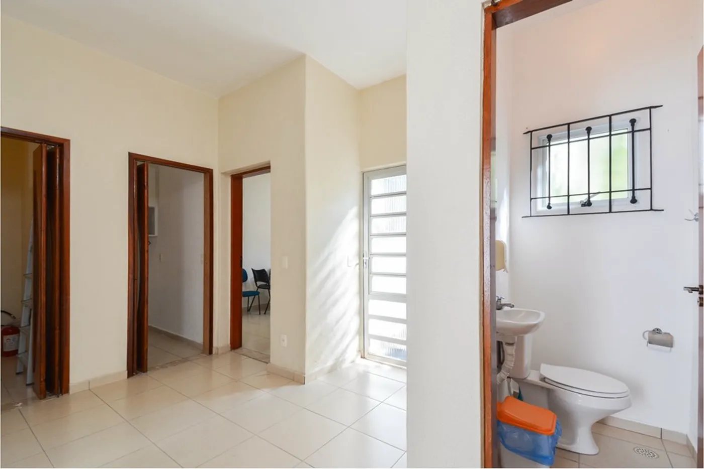 CTS 905 Prédio 601131017-45 - REMAX Ares Exclusividades