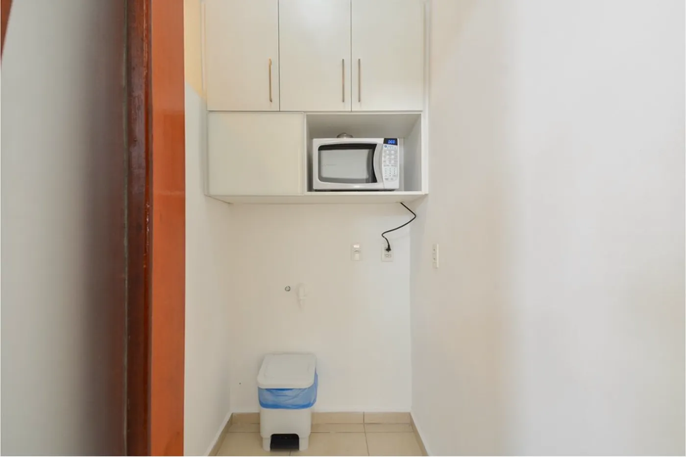 CTS 905 Prédio 601131017-45 - REMAX Ares Exclusividades