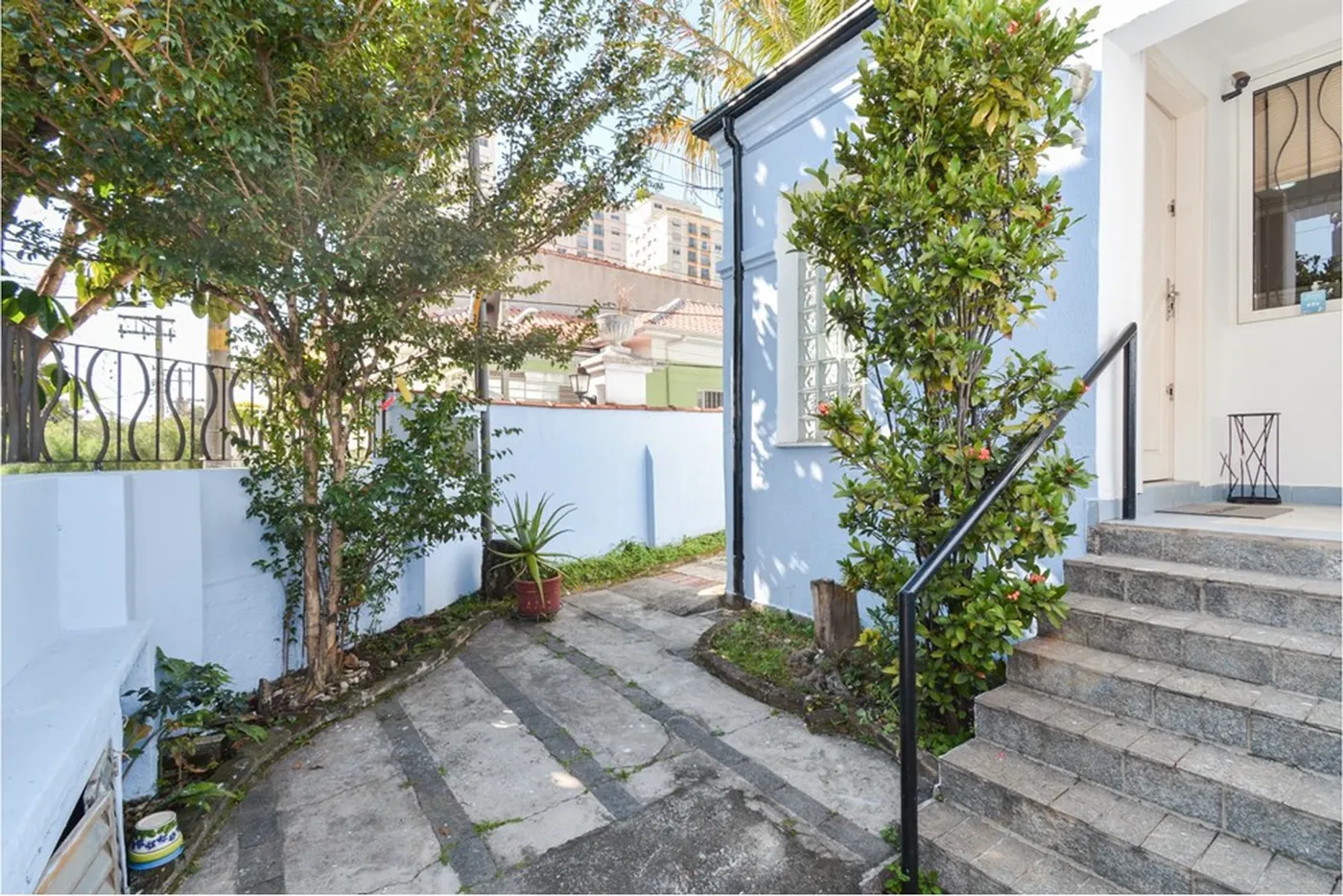 CTS 905 Prédio 601131017-45 - REMAX Ares Exclusividades