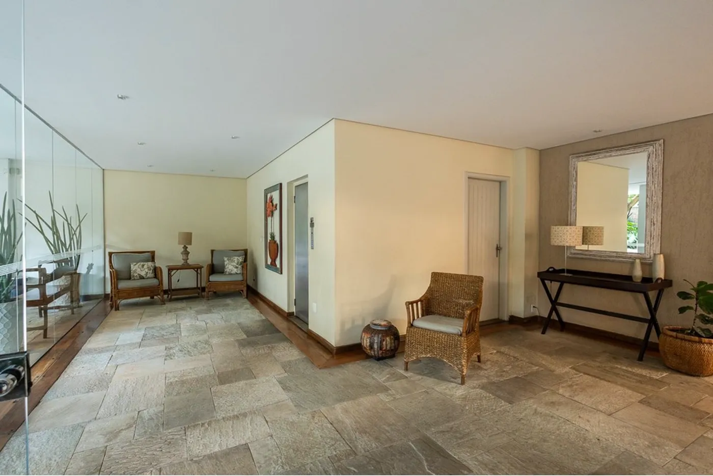 VMPS 191 Apto 601971084-16 - REMAX Empire Exclusividades