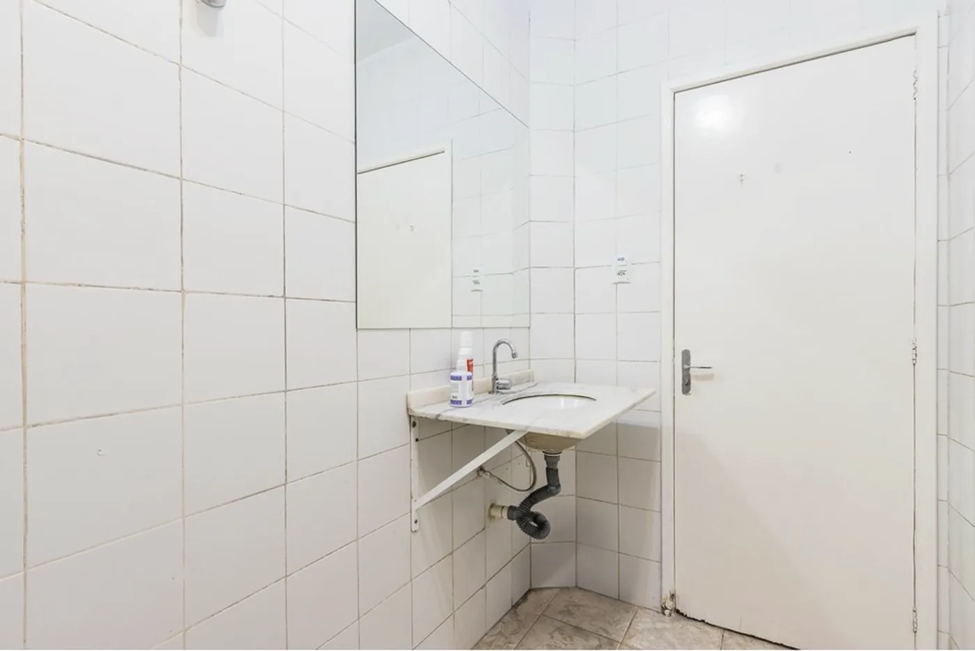 CRDDDS 133 Apto 612511054-34 - REMAX Moderna Exclusividades