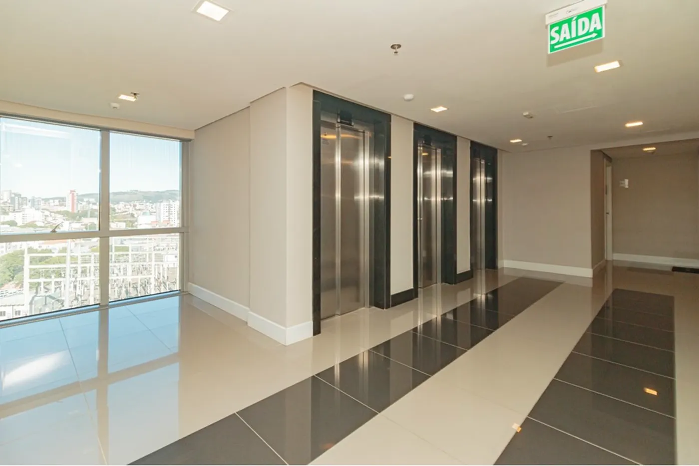 SSAB 4556 Sala 612491035-12 - REMAX Trend Exclusividades