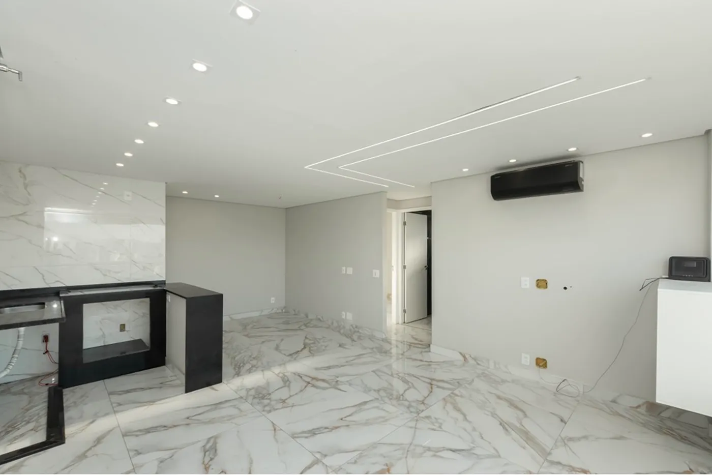 SDI 177 Apto 601371039-13 - REMAX Boutique Exclusividades