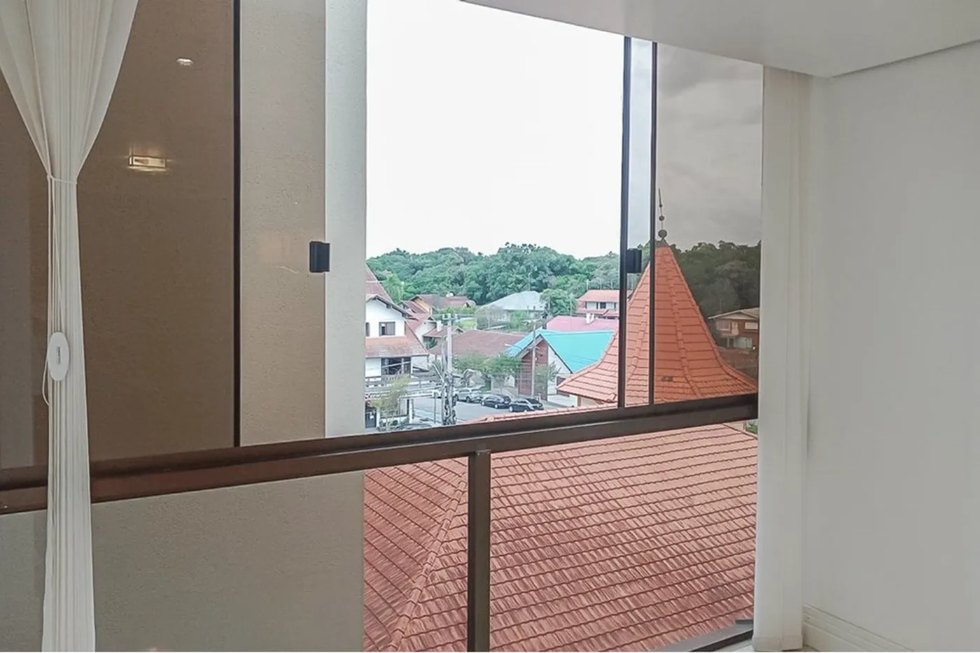 CRB 375 Apto 610441002-8 - REMAX Diamond Orla Exclusividades