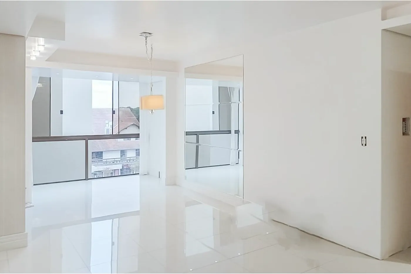 CRB 375 Apto 610441002-8 - REMAX Diamond Orla Exclusividades