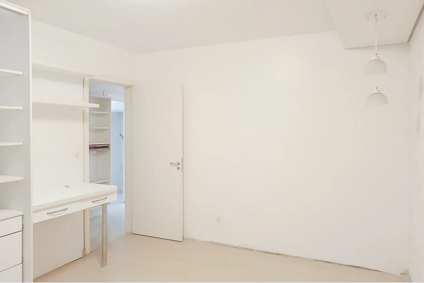 CRB 375 Apto 610441002-8 - REMAX Diamond Orla Exclusividades