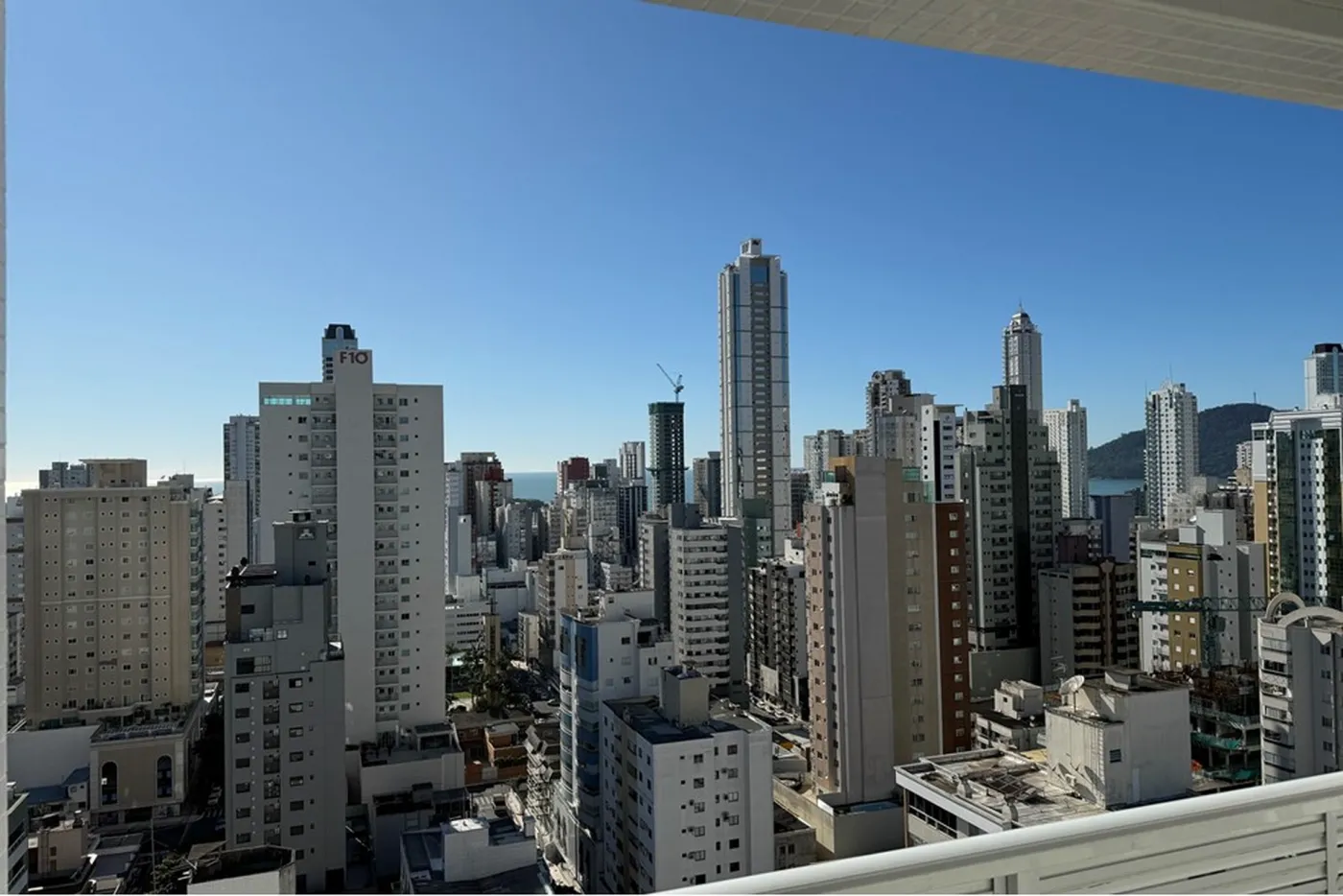 C1 199 Apto 590231080-65 - REMAX Dream On Exclusividades