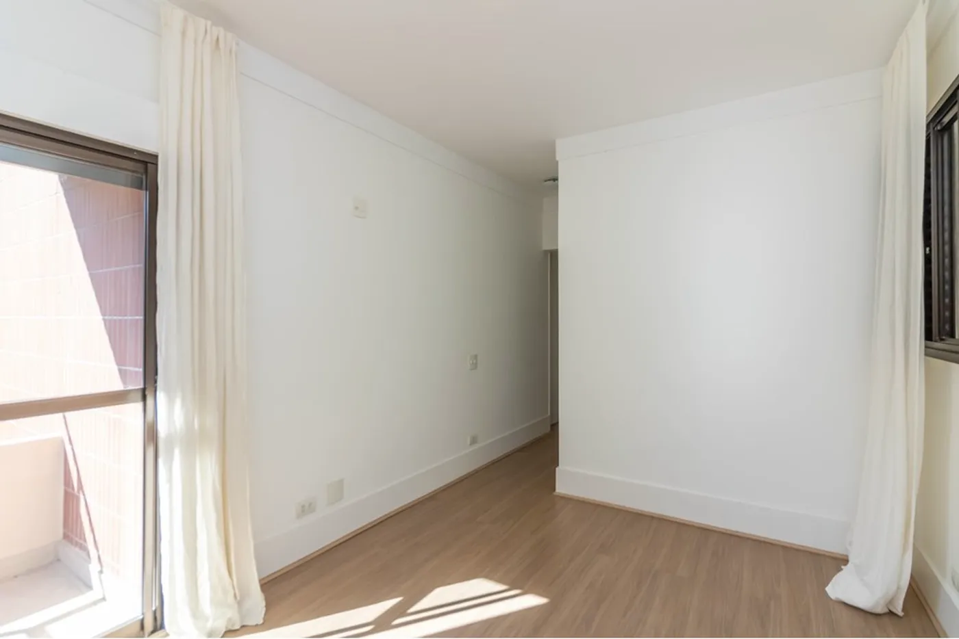 MVDC 33 Apto 601721049-5 - REMAX Front Exclusividades