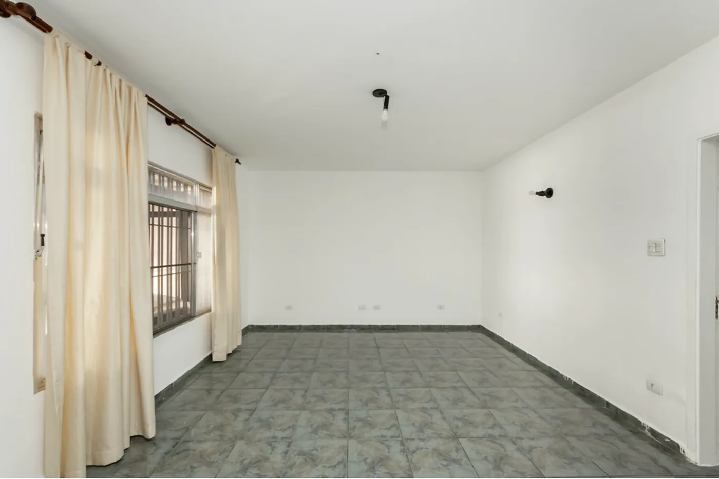 BG 1344 Casa 601361016-156 - REMAX Trio Exclusividades