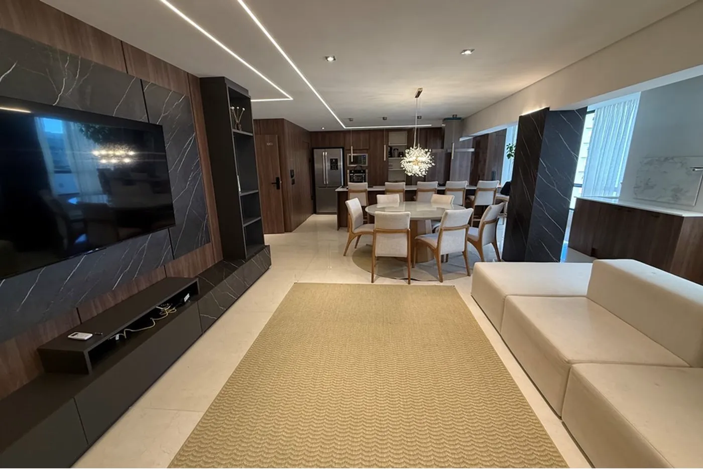 C3 39 Apto 590231080-66 - REMAX Dream On Exclusividades