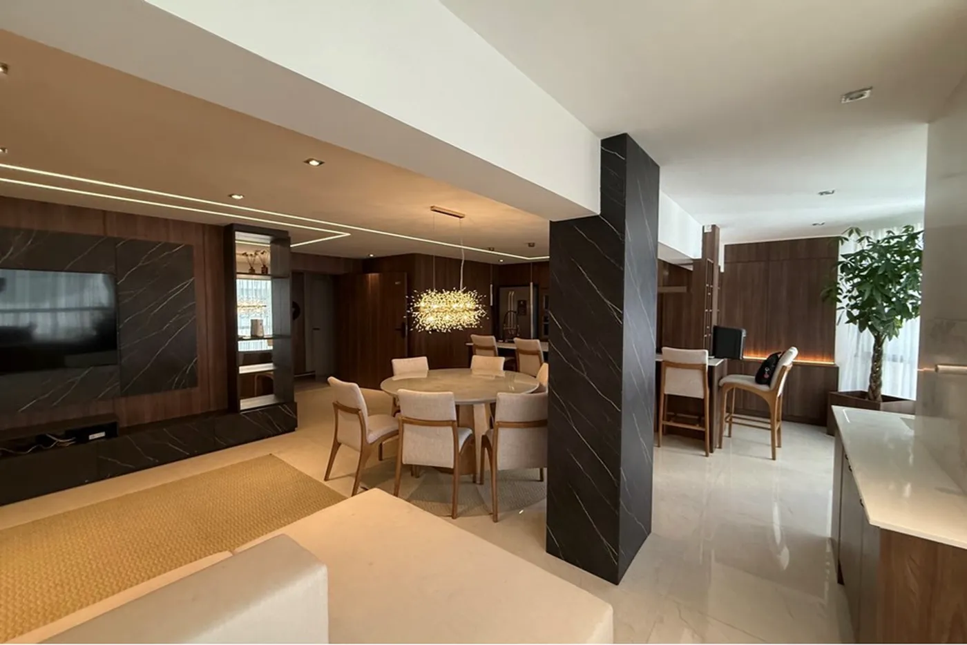 C3 39 Apto 590231080-66 - REMAX Dream On Exclusividades
