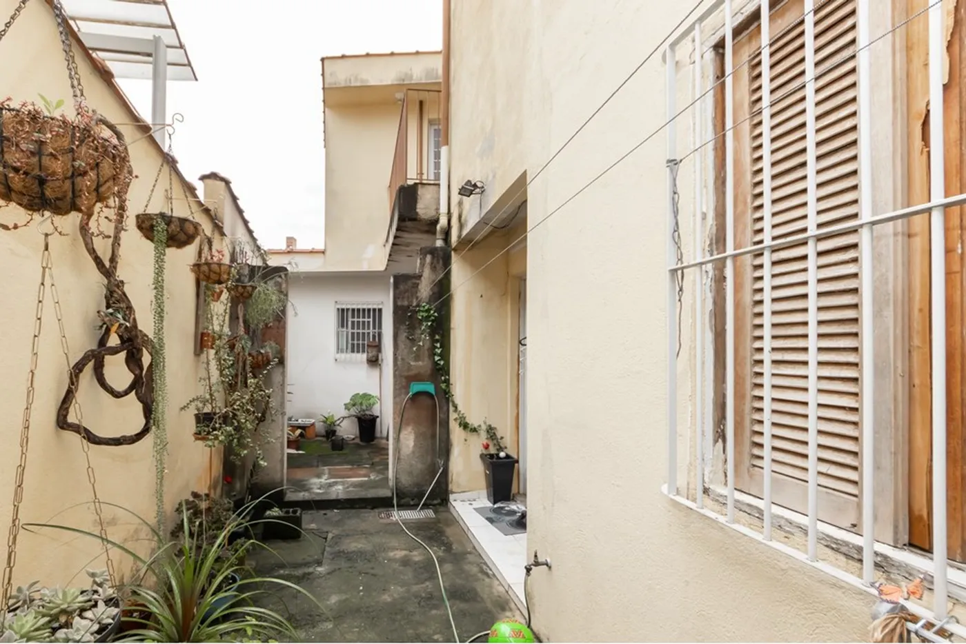 CMDEFC 71 Casa 602291041-4 - REMAX B12 Exclusividades