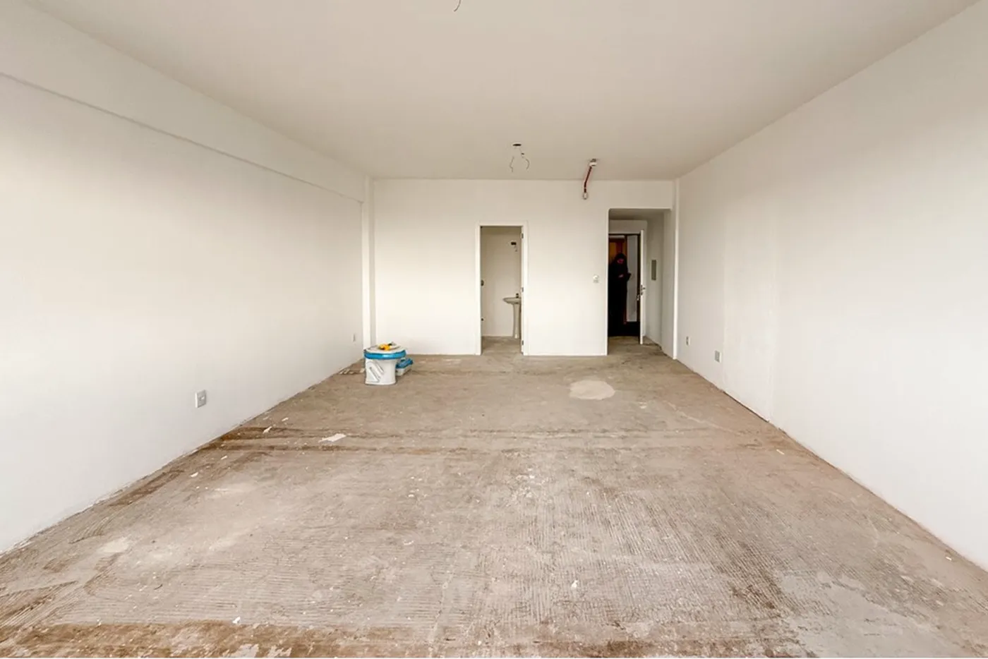 CDM 111 Sala 612651033-82 - REMAX Pillares Exclusividades