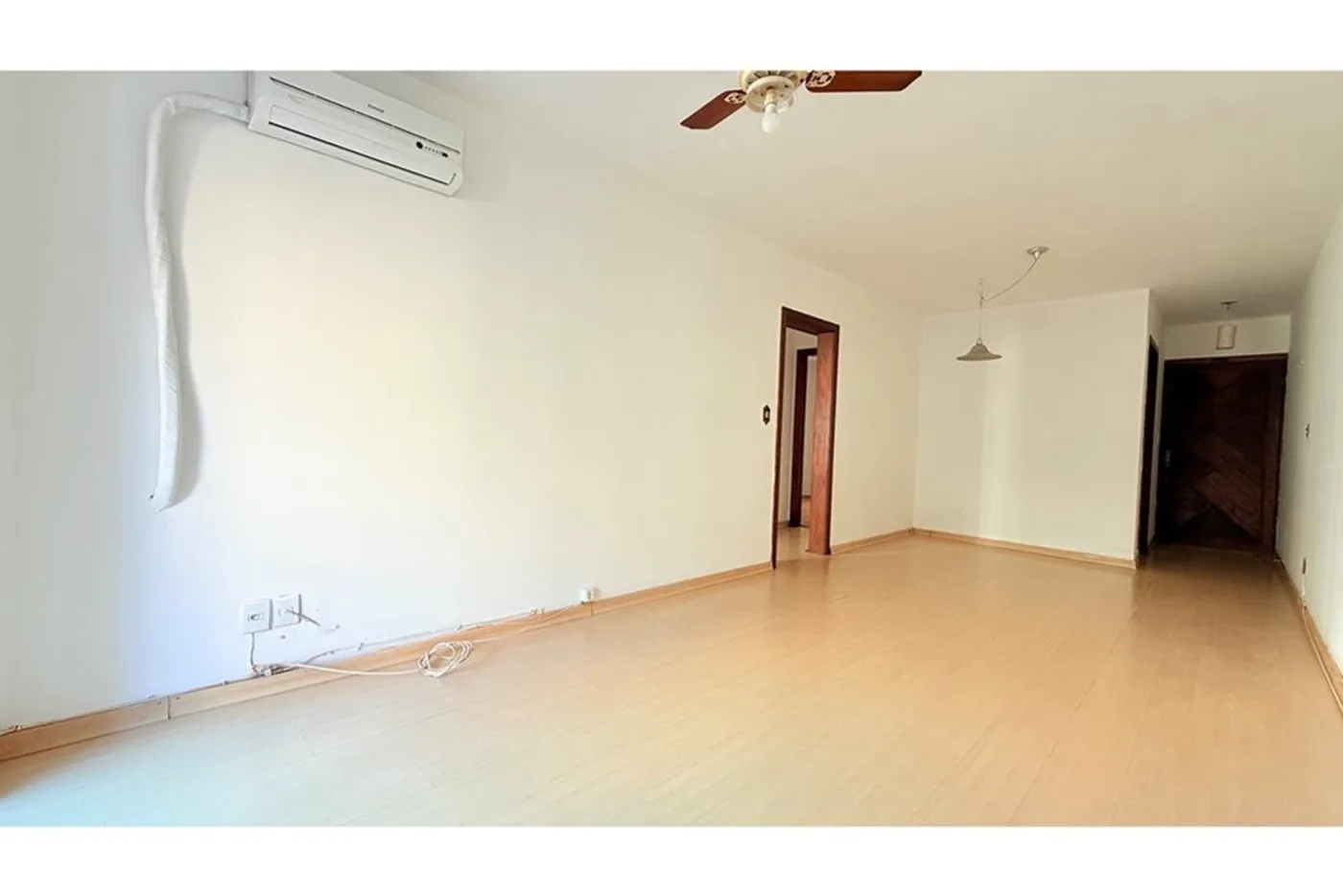 BFHD 182 Apto 610101007-31 - REMAX Tri Exclusividades