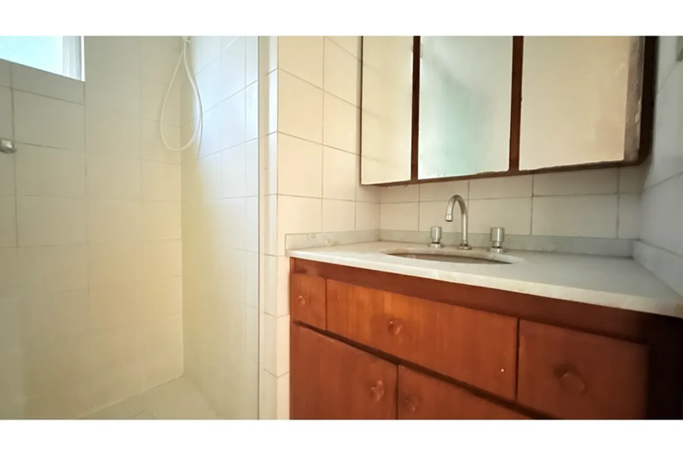 BFHD 182 Apto 610101007-31 - REMAX Tri Exclusividades