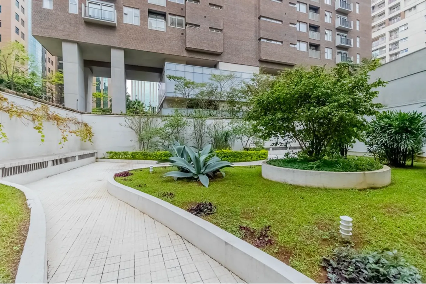IBJC 157 Apto 601361051-26 - REMAX Trio Exclusividades