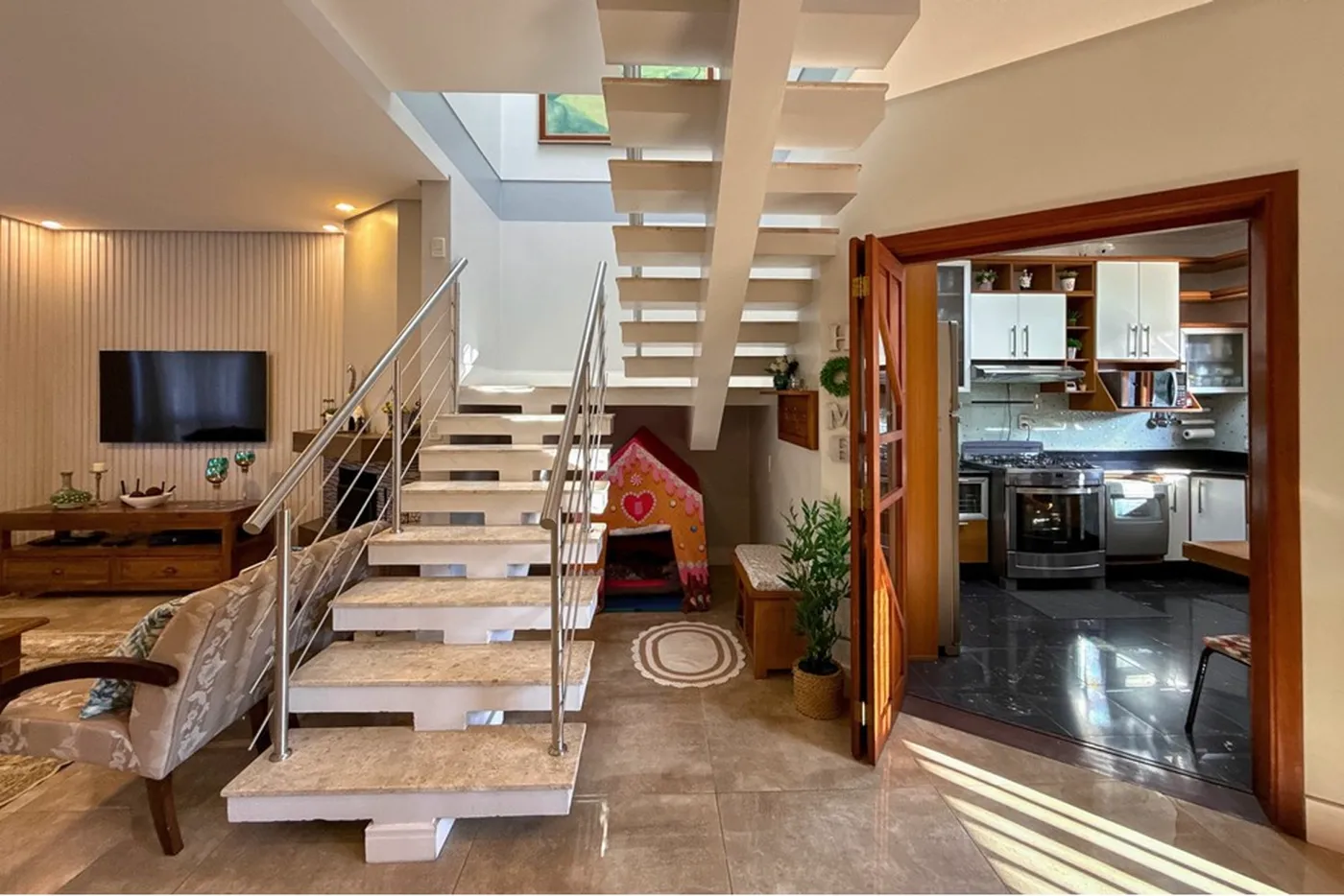 SJI 126 Casa 610241038-7 - REMAX 520 Exclusividades