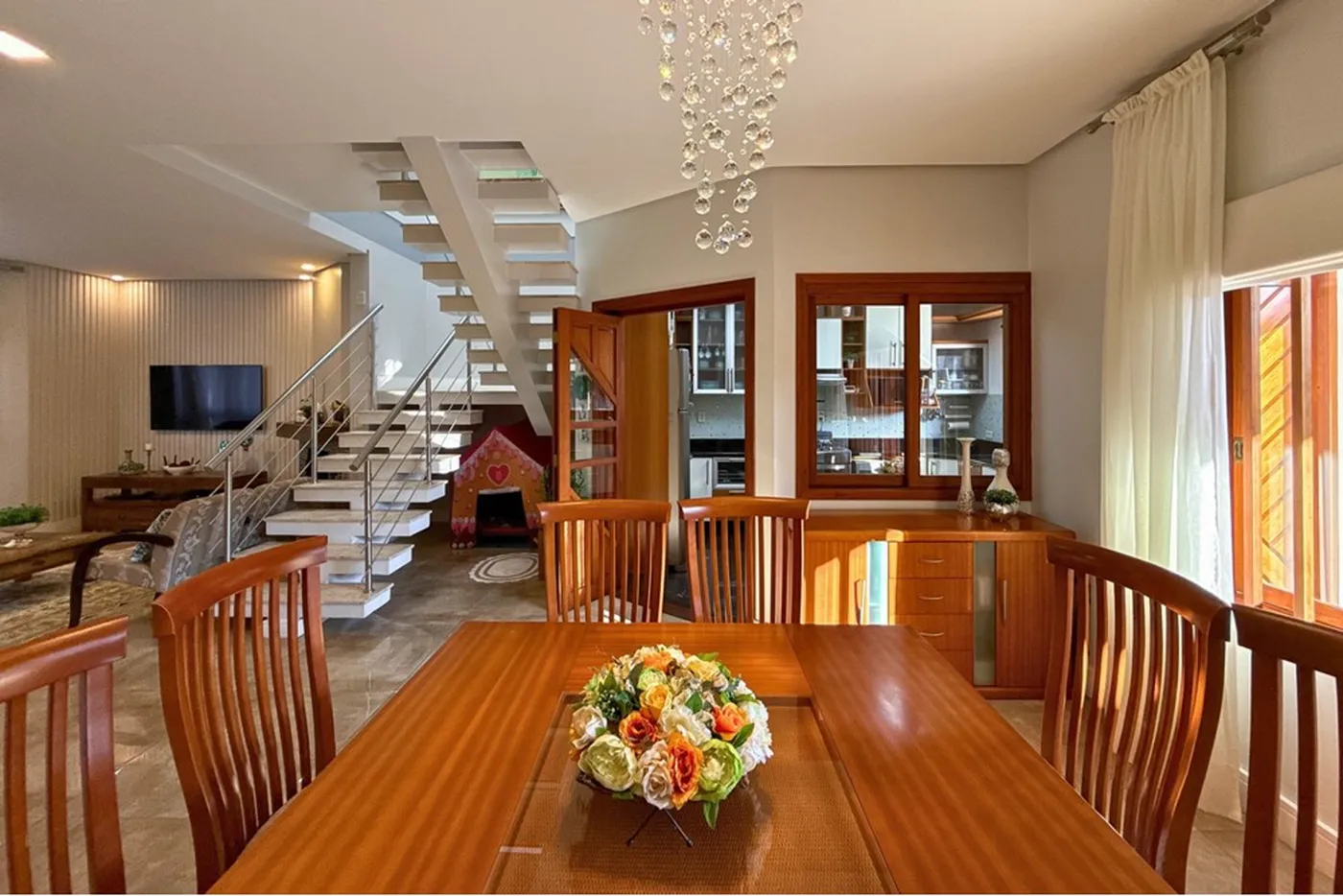 SJI 126 Casa 610241038-7 - REMAX 520 Exclusividades