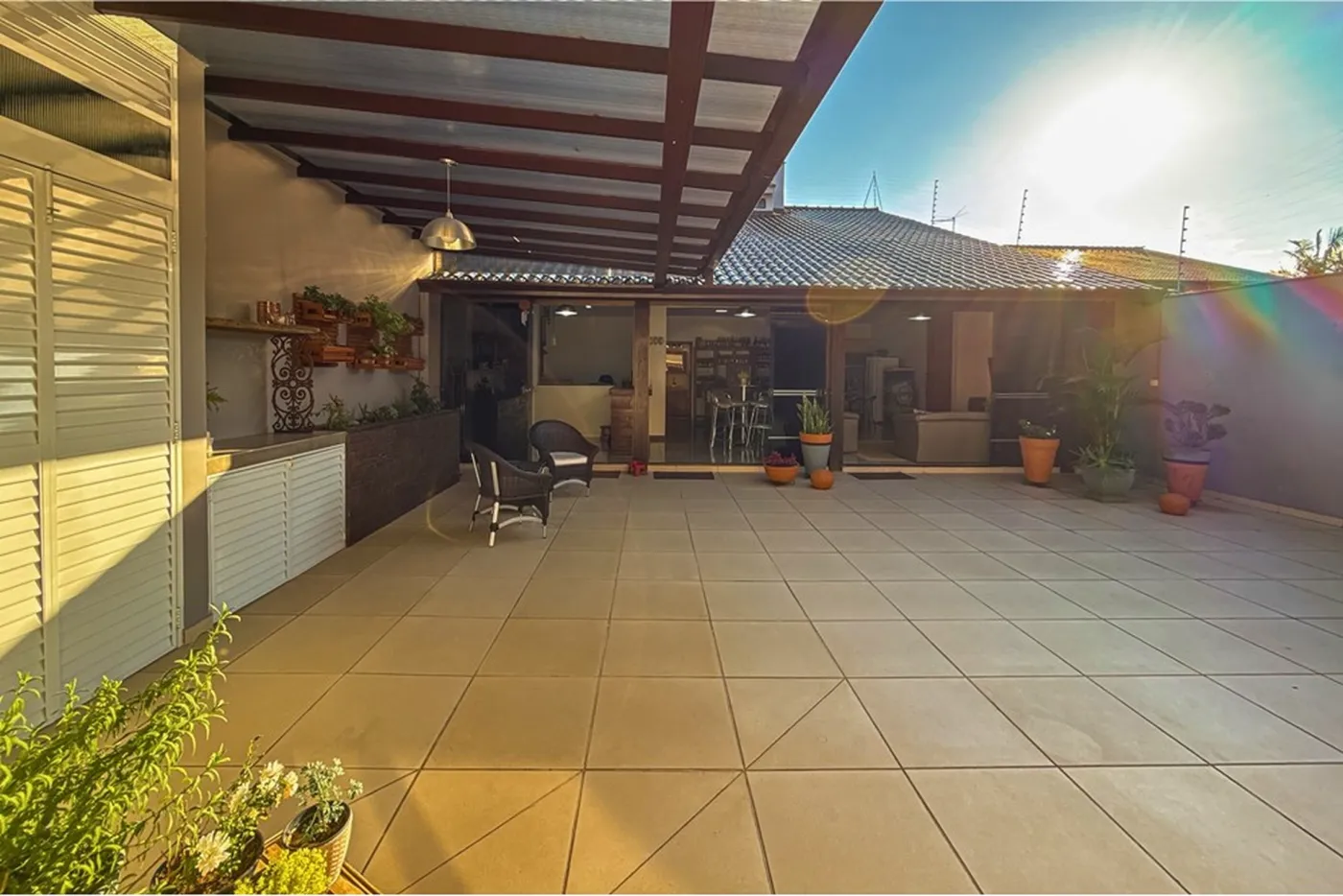 SJI 126 Casa 610241038-7 - REMAX 520 Exclusividades